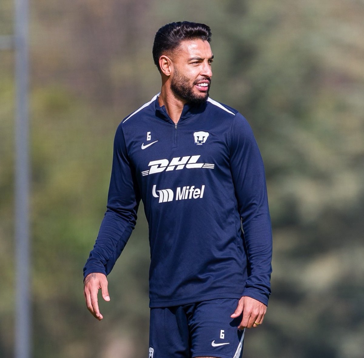 Vasco, Botafogo e outros 2 clubes do exterior disputam a contratação do zagueiro Nathan Silva